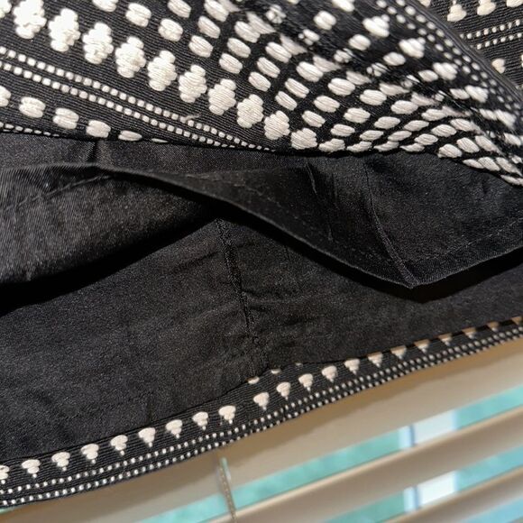 Jeanswest 4 Knit Black & White Back Zip Embroidered Mini Pencil Skirt - Picture 6 of 13